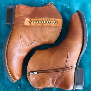 Nurture Brand ‘Willa’ New Honey Brown Boots